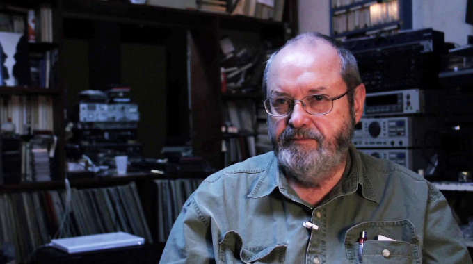 Phill Niblock – Movement of people working