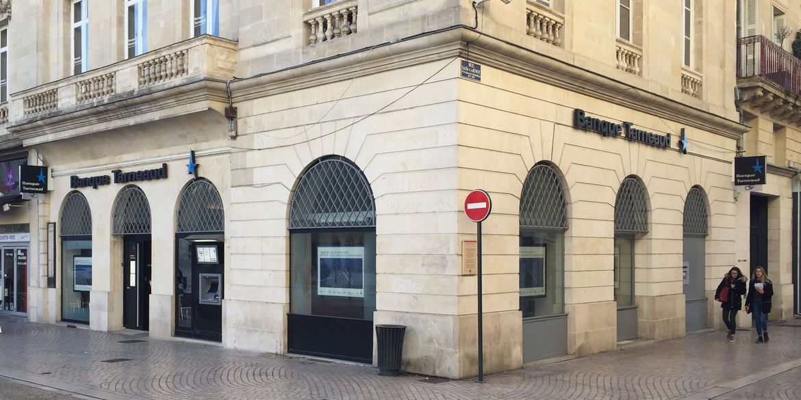 Banque Tarneaud Poitiers Centre