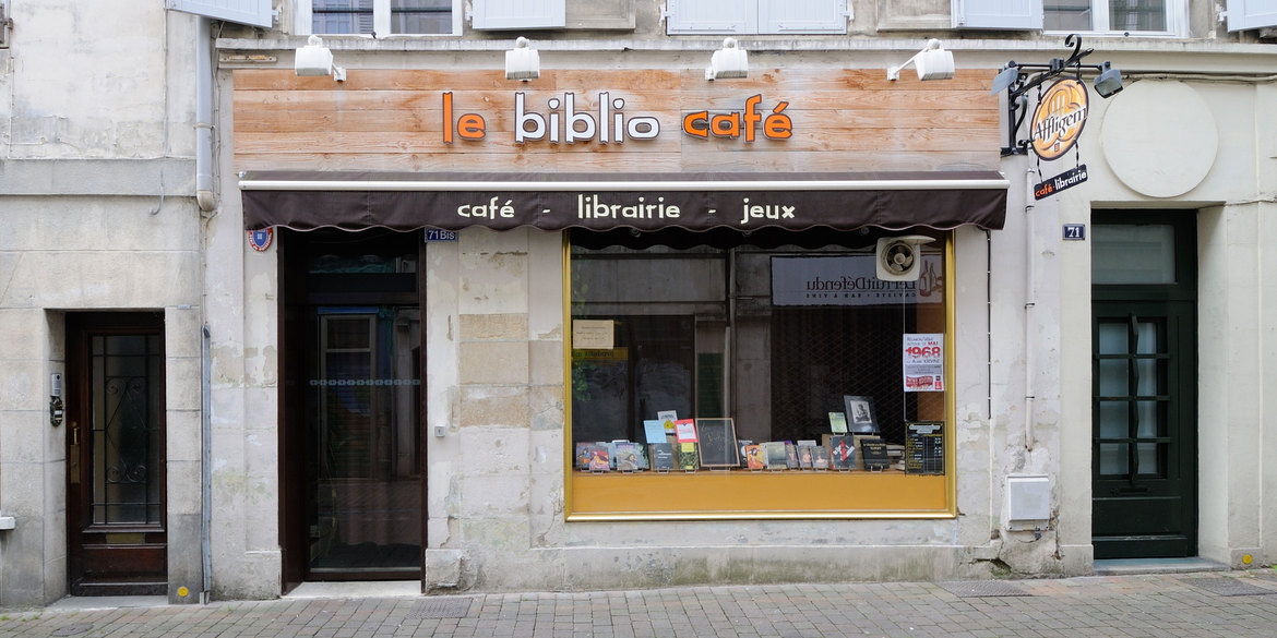 Le Biblio Café