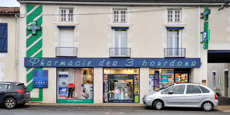 Pharmacie des Trois Bourdons